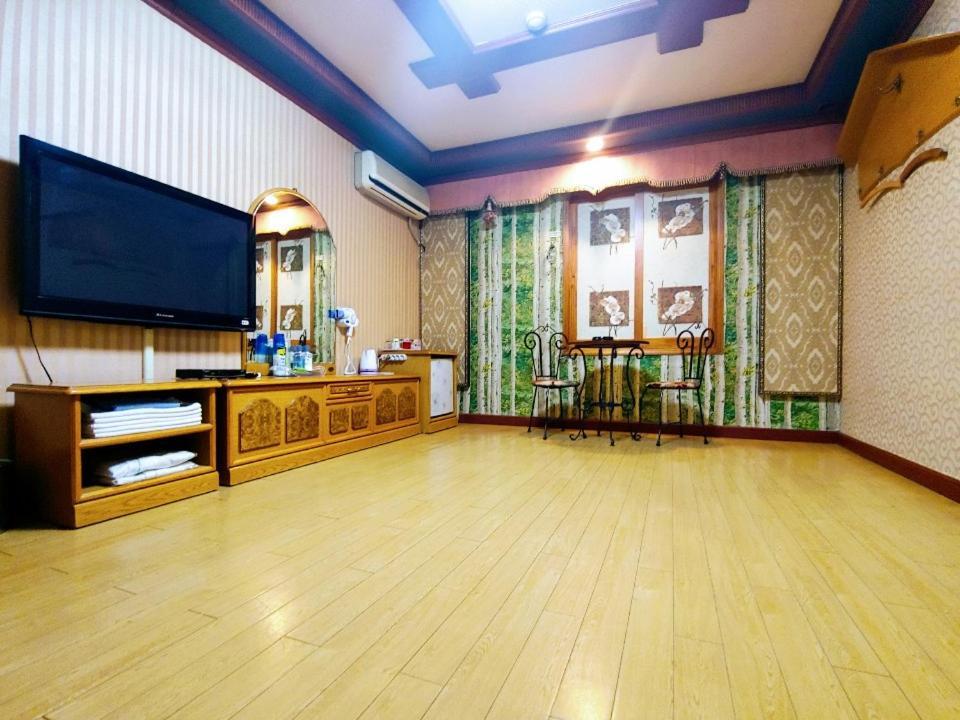 Alps Motel Busan Exterior photo